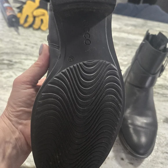 Ladies Ecco Sartorelle 25 Black Leather Ankle Boots - Picture 5 of 7